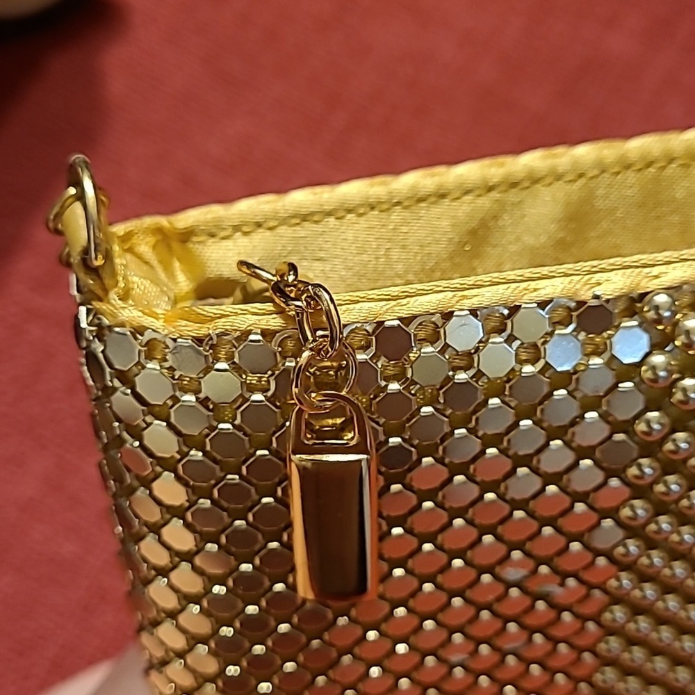 🪙VINTAGE Gold METAL Mesh LIKE Evening Bag - Picture 5 of 10
